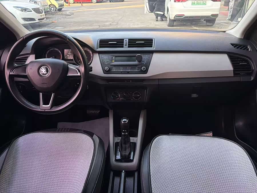 Skoda Fabia 2018 #10 Skoda Fabia 2018 car image #10