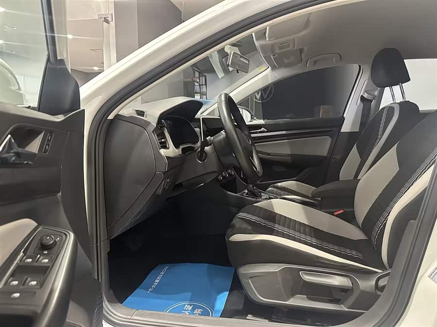 Volkswagen Bora 2024 car image #10