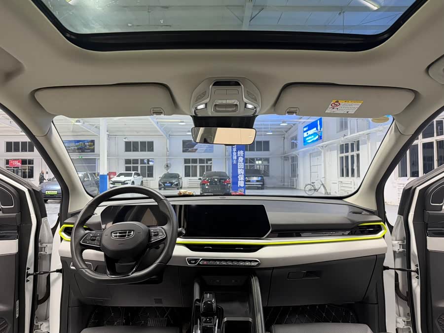 GEELY Coolray 2022 car image #10