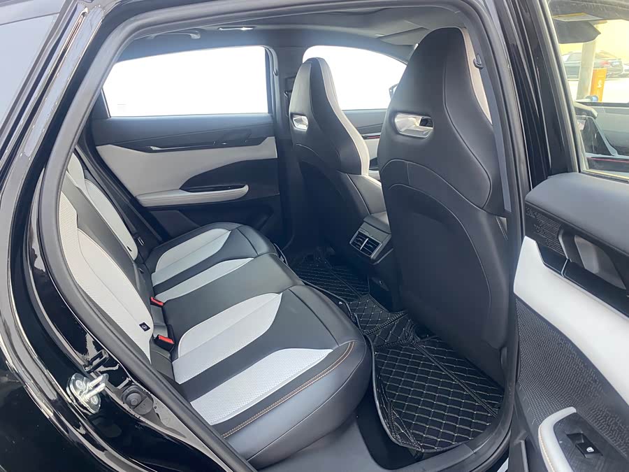 Changan UNI-V iDD 2024 #10 Changan UNI-V iDD 2024 car image #10