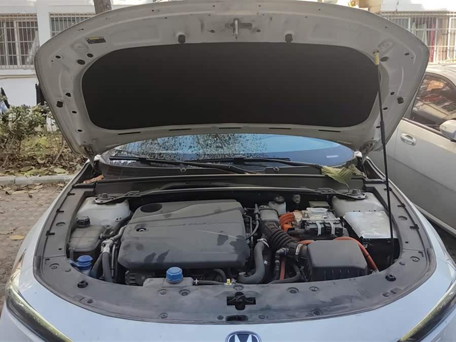 Changan UNI-V iDD 2023 car image #10