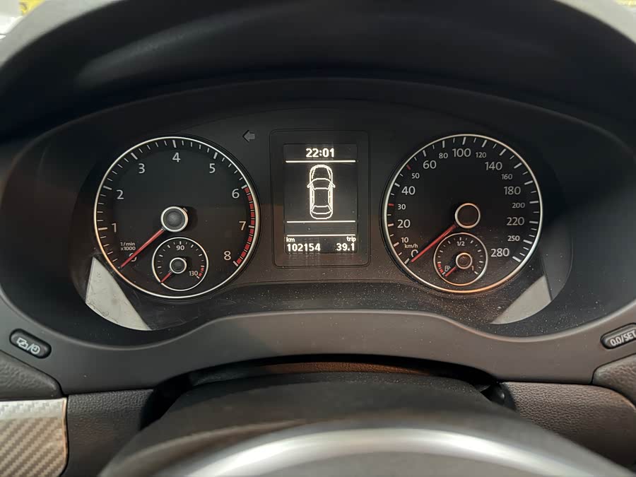 Volkswagen Sagitar 2014 immagine di auto #10