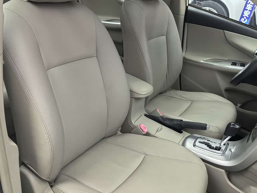 Toyota Corolla 2014 #10 Toyota Corolla 2014 car image #10