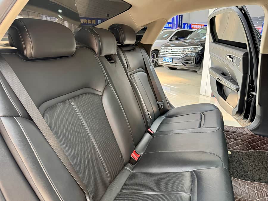 Ford Taurus 2016 car image #10