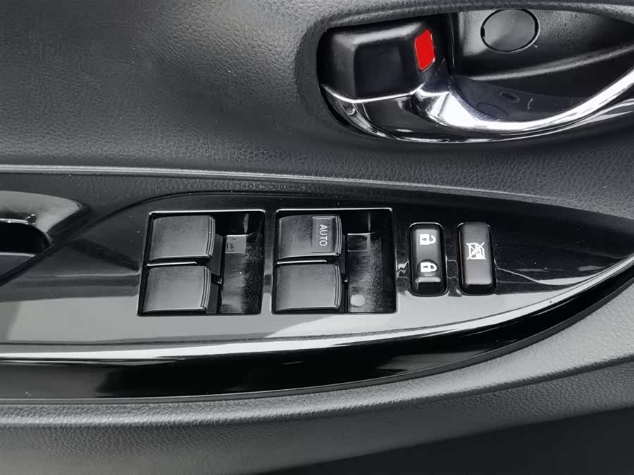 Toyota Yaris L Zhixuan 2022 immagine di auto #10