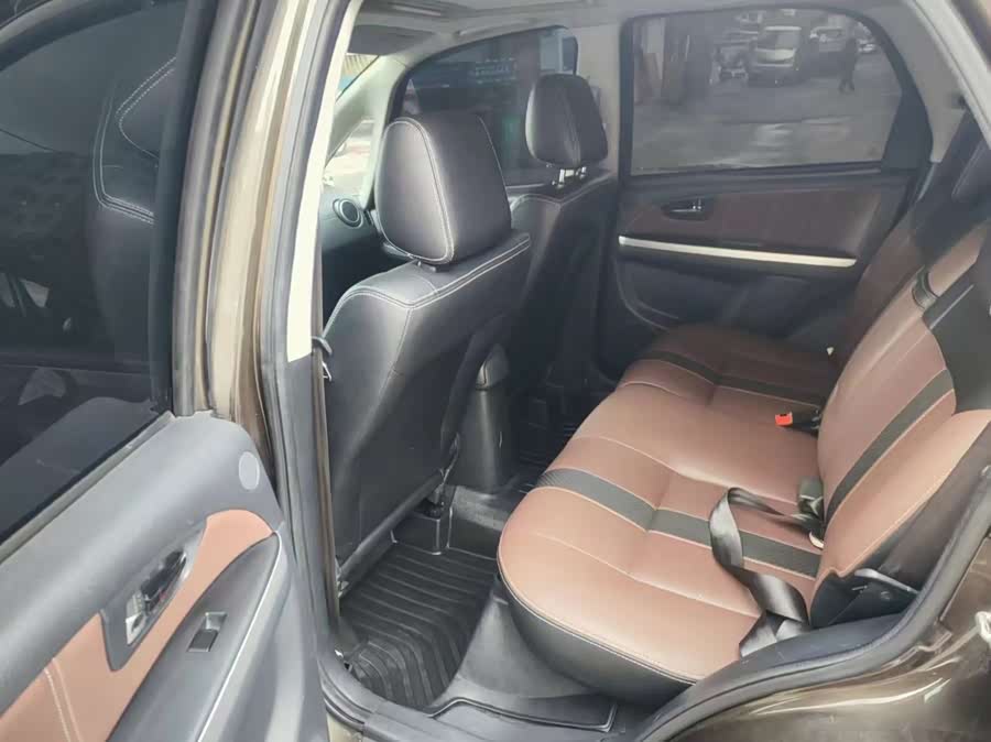 Suzuki SX4 2017 car image #10