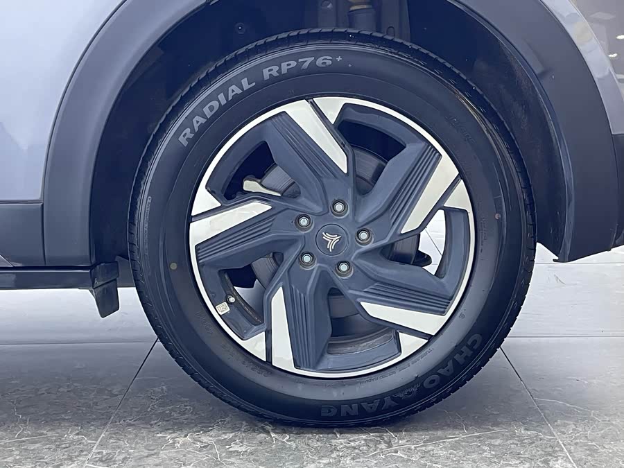 哪吒汽车 哪吒X 2024 汽车图片 #10