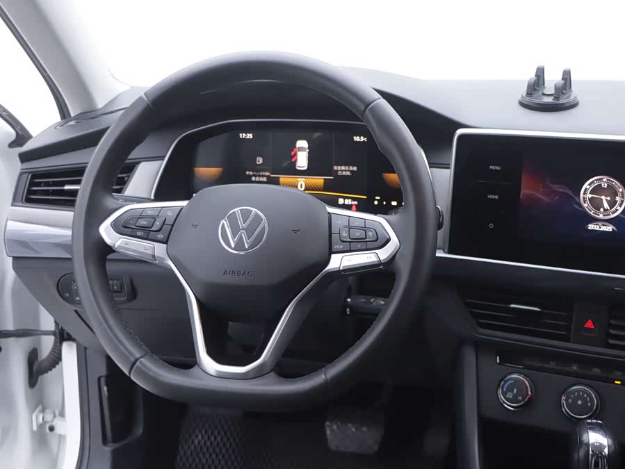 Volkswagen Bora 2024 car image #10