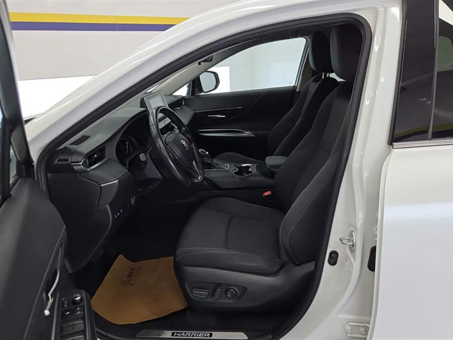 Toyota Harrier 2022 immagine di auto #10