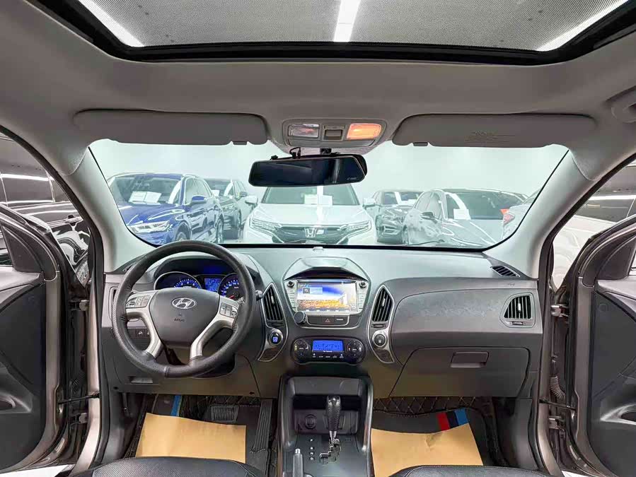 Hyundai ix35 2024 изображение автомобиля #10