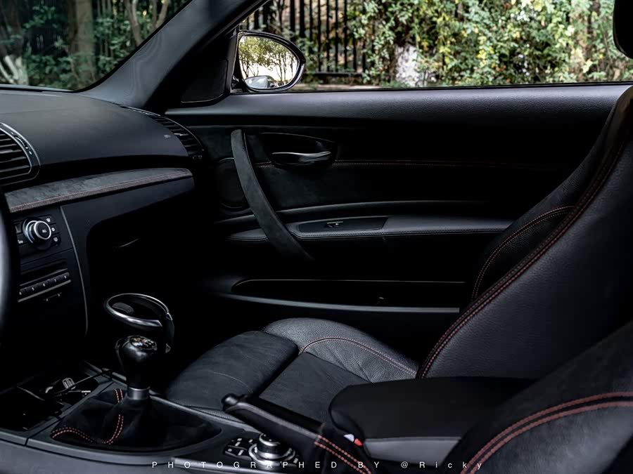 BMW 1 Series M 2011 #10 BMW 1 Series M 2011 car image #10