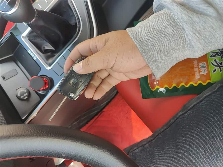 Forthing T5 2020 صورة سيارة #10