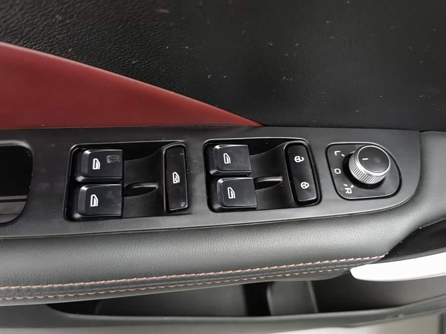 GEELY Coolray 2021 car image #10