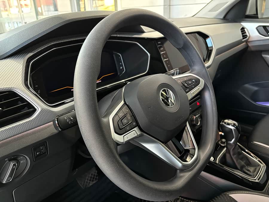 Volkswagen Tacqua 2022 car image #10