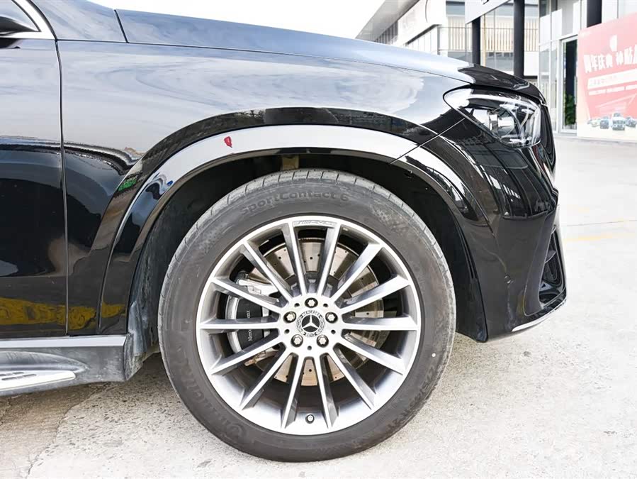 Mercedes-Benz GLE Class 2024 car image #10