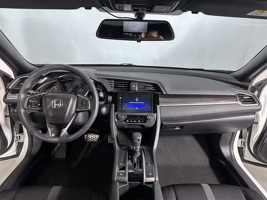 Honda Civic 2021 car image #10