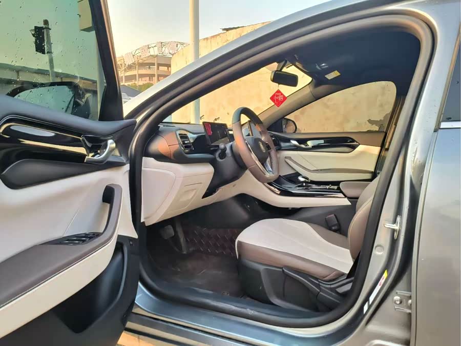 BYD Qin Plus 2024 #10 BYD Qin Plus 2024 car image #10