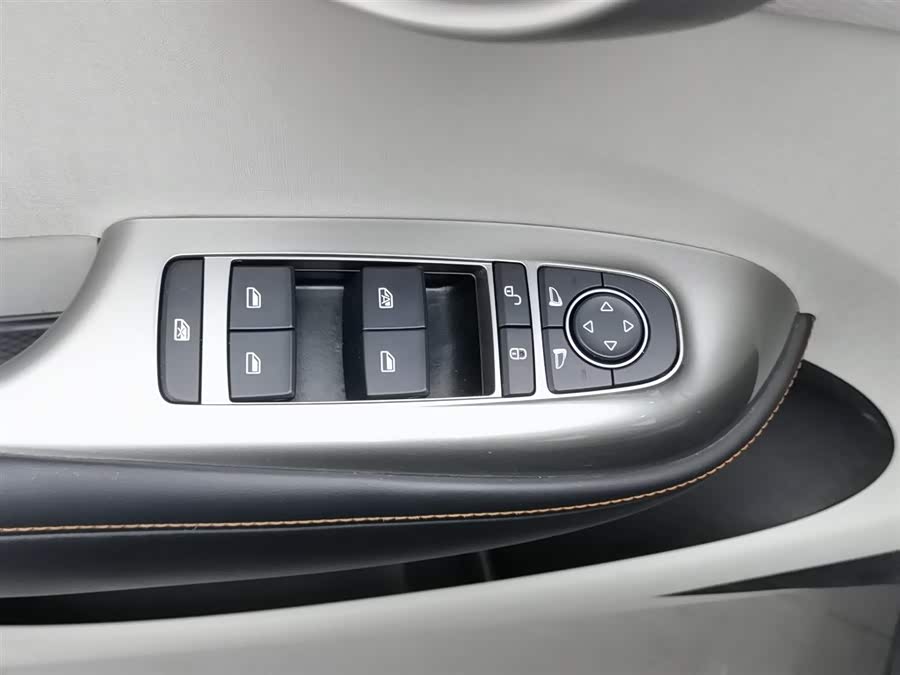 BYD Dolphin 2023 #10 BYD Dolphin 2023 car image #10