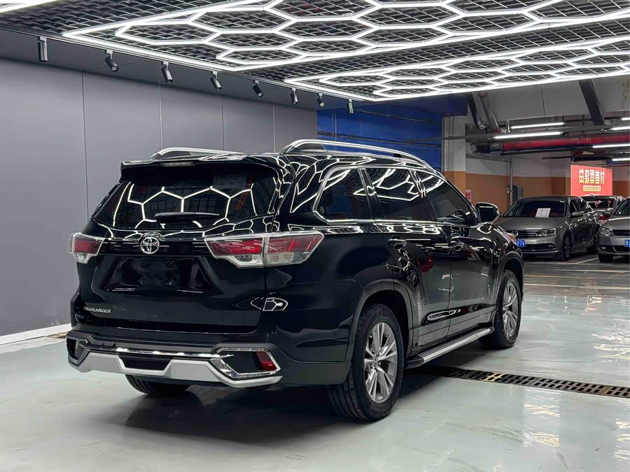 Toyota Highlander 2015 car image #10