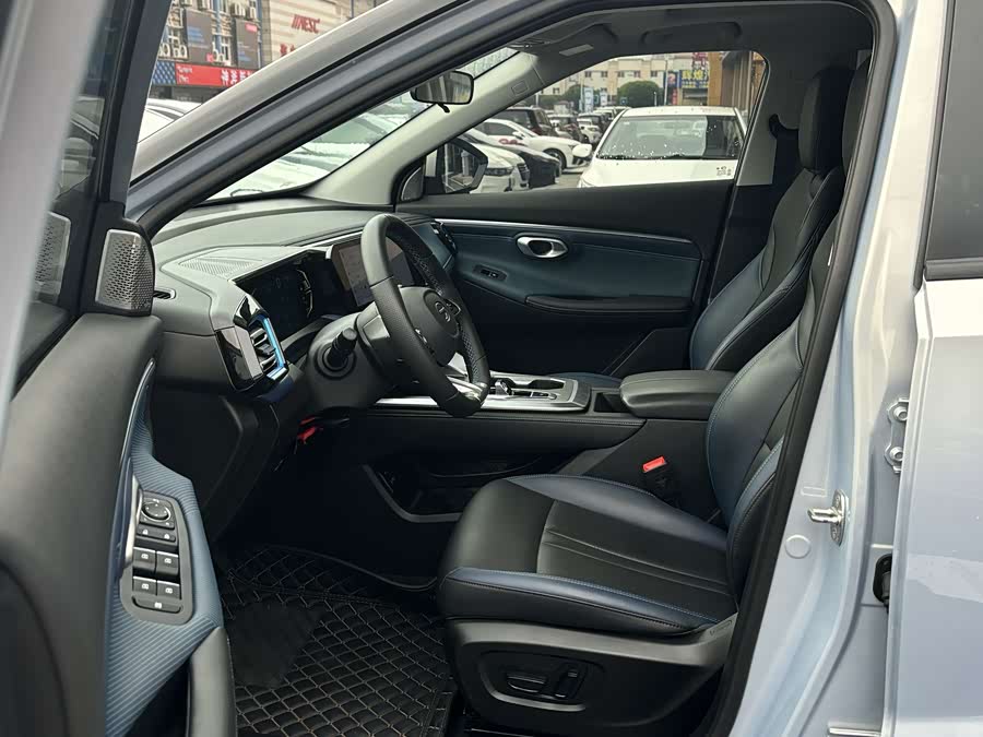 GAC Trumpchi GS3 2024 #10 GAC Trumpchi GS3 2024 car image #10