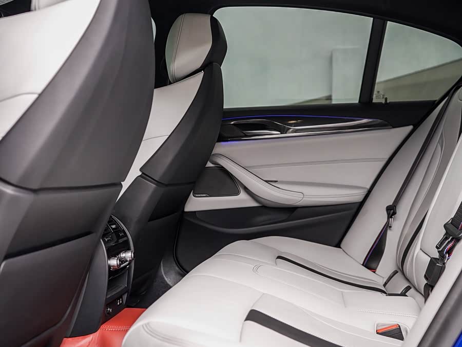 BMW M5 2020 car image #10