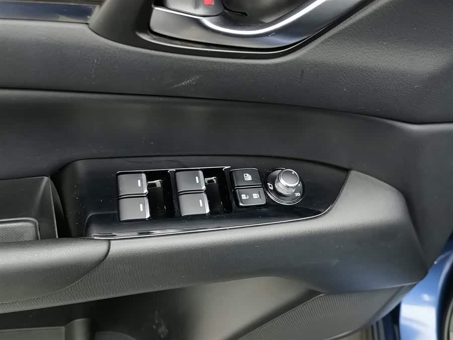 Mazda CX-5 2018 car image #10