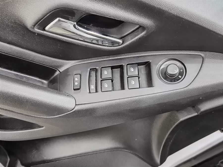 Chevrolet Tracker 2017 car image #10