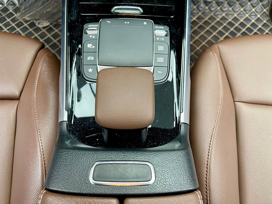 Mercedes-Benz GLB Class 2022 #10 Mercedes-Benz GLB Class 2022 immagine di auto #10