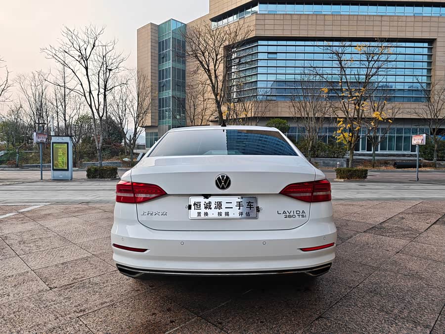 Volkswagen Lavida 2020 car image #10