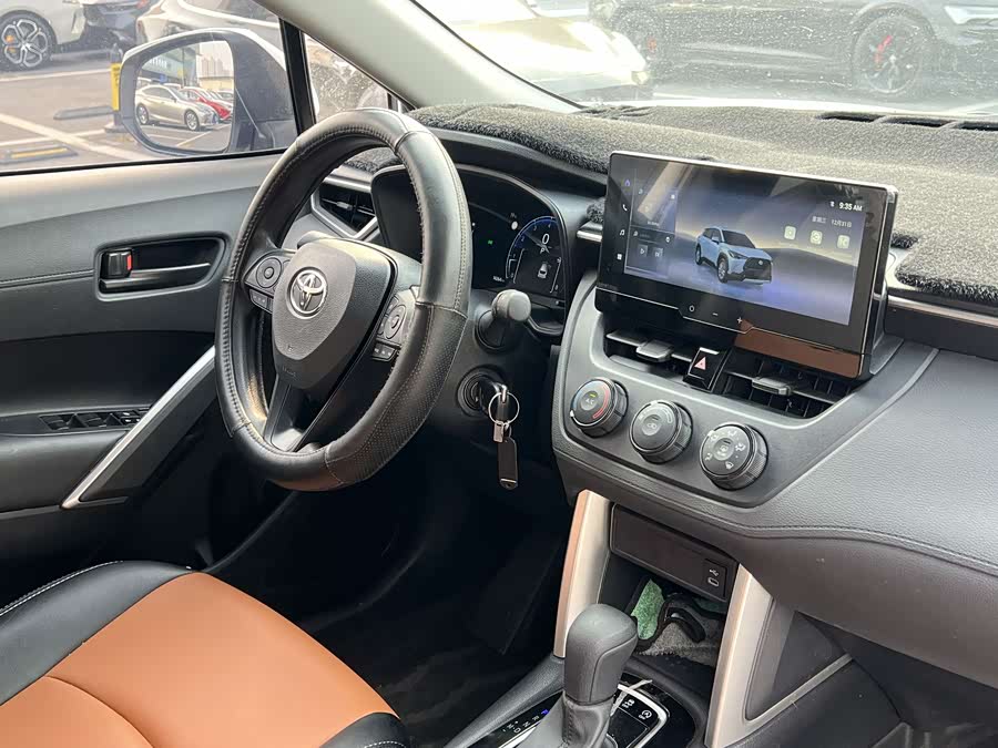 Toyota Corolla Cross 2023 immagine di auto #10