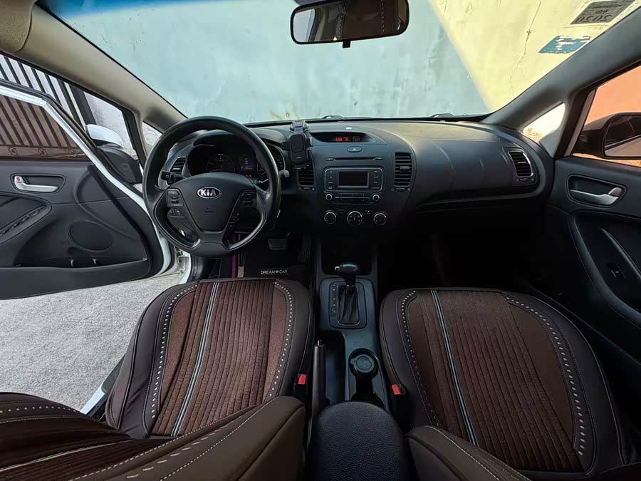 Kia K3 2013 car image #10