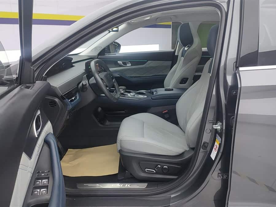 Changan UNI-K iDD 2023 car image #10