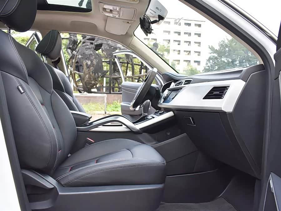 GEELY Boyue 2019 car image #10