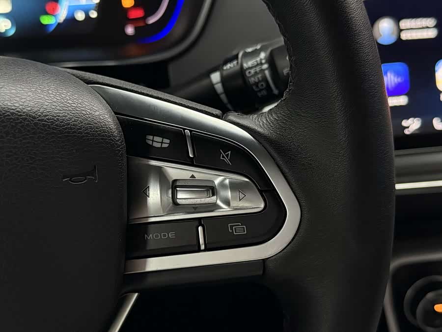 GEELY 2019 car image #10