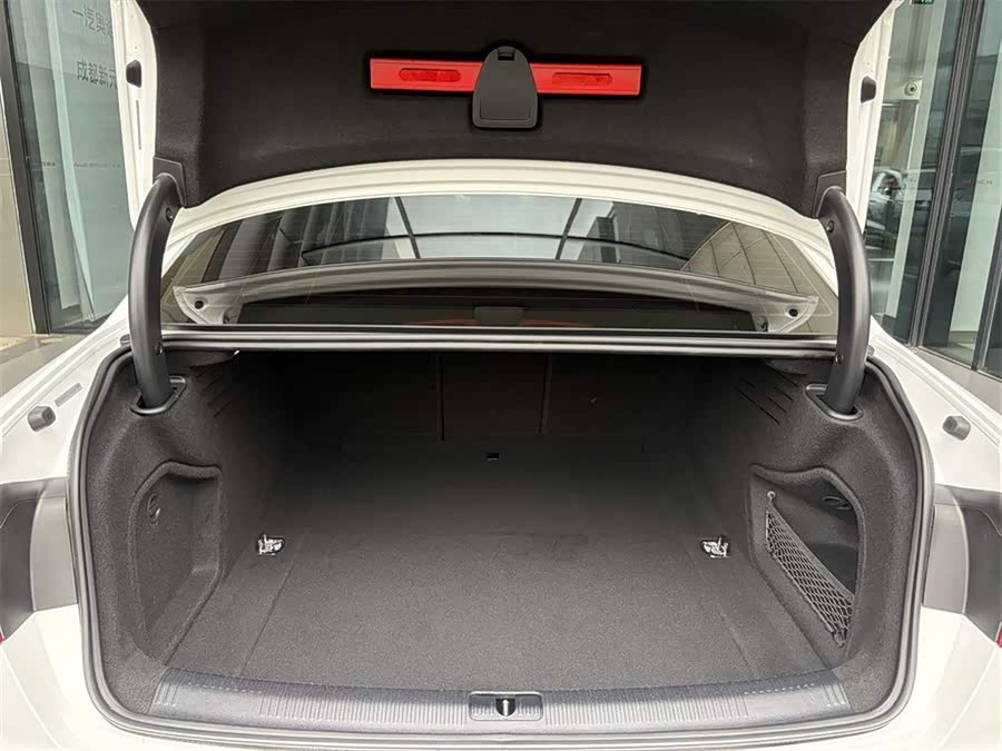 Audi A4L 2020 immagine di auto #10