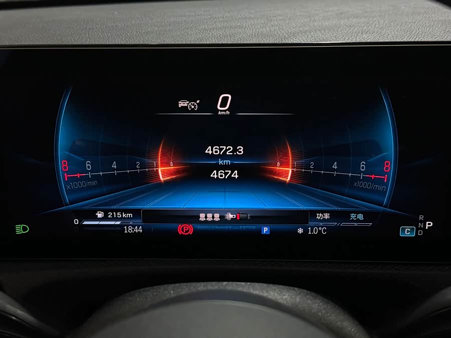 Mercedes-Benz CLA AMG 2025 imagem de carro #10