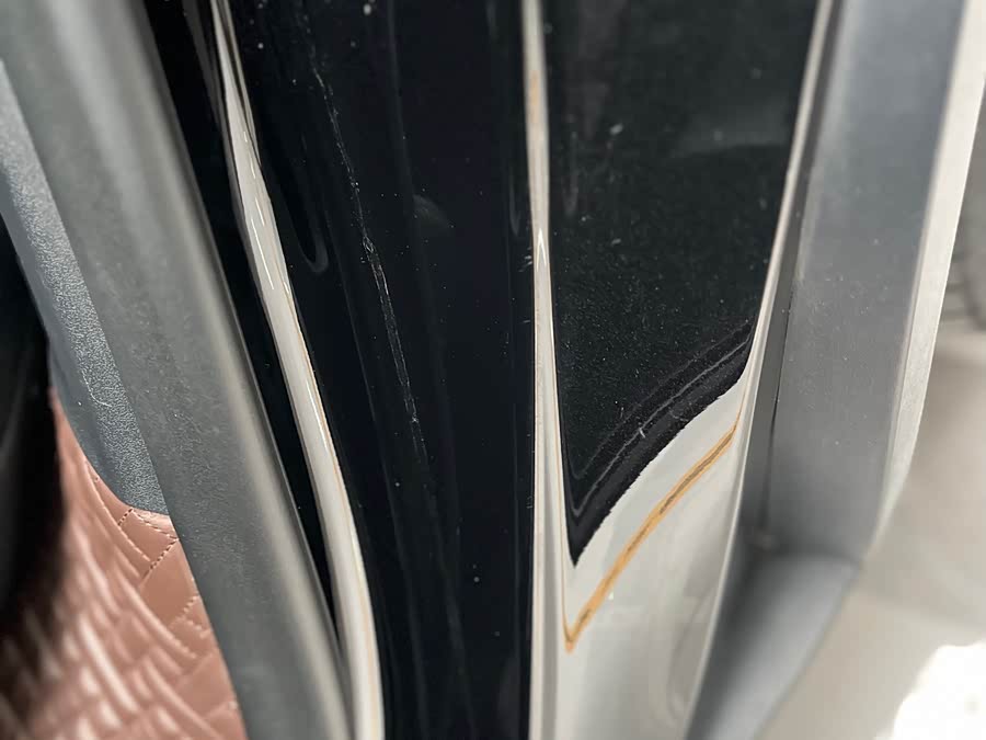 Tesla Model Y 2022 car image #10