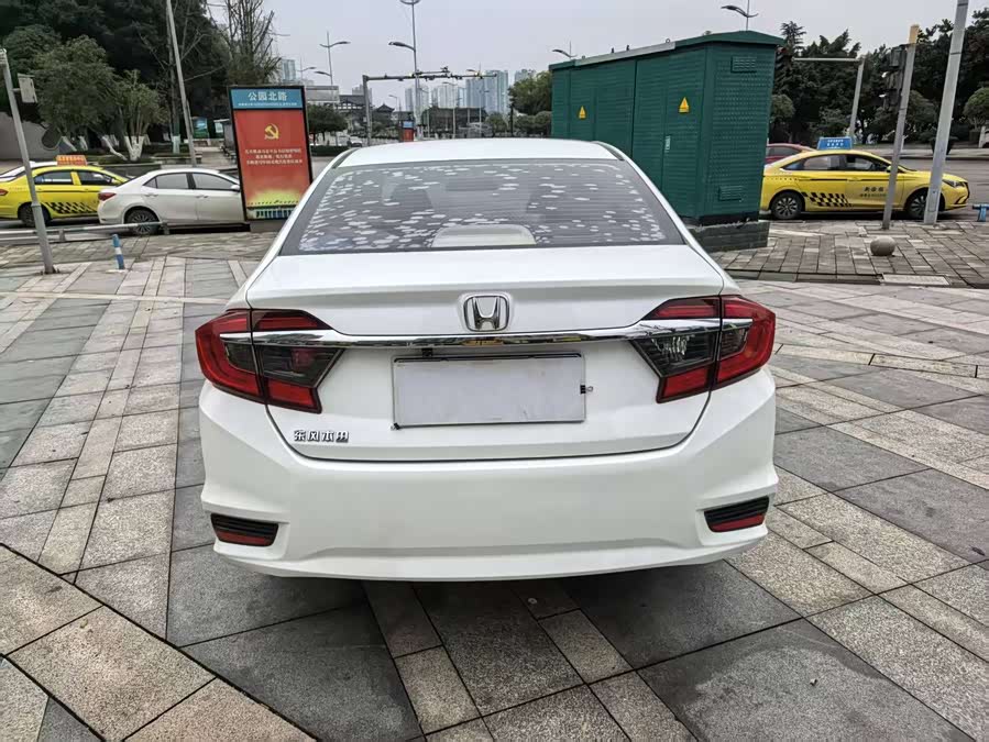 Honda Greiz 2018 car image #10