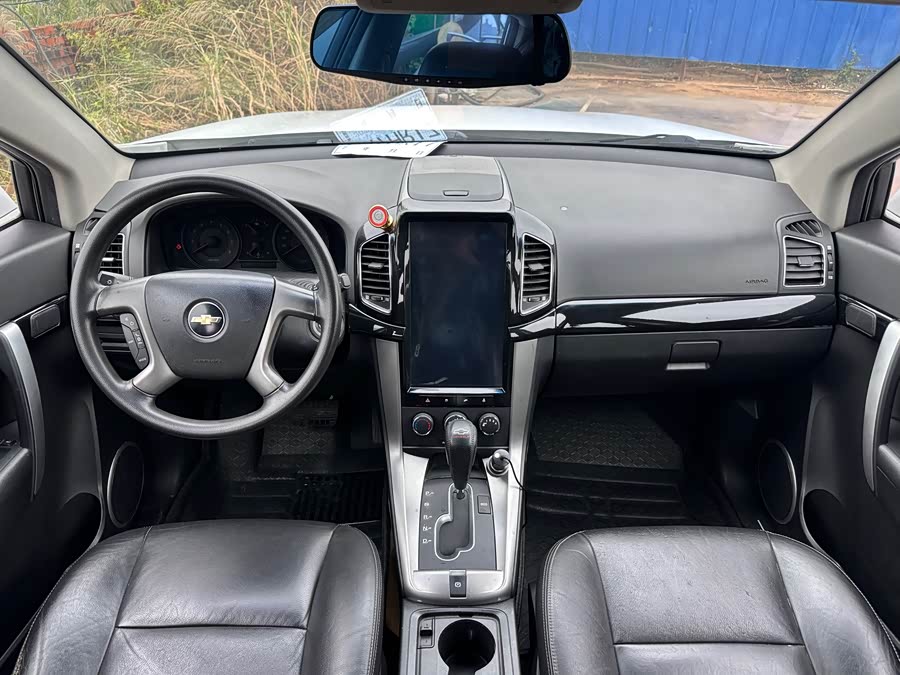 Chevrolet Captiva 2013 car image #10