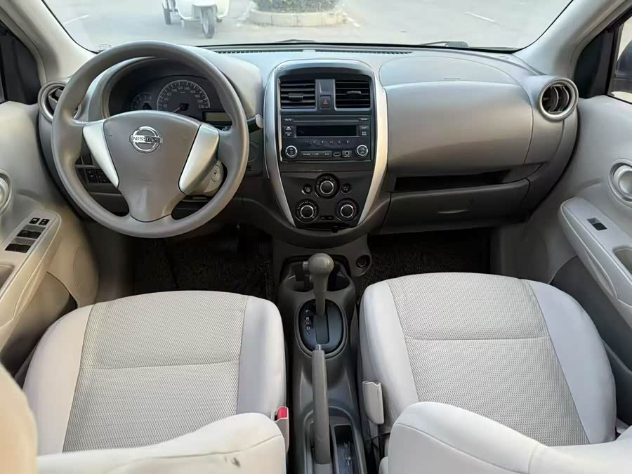 Nissan Sunny 2015 car image #10