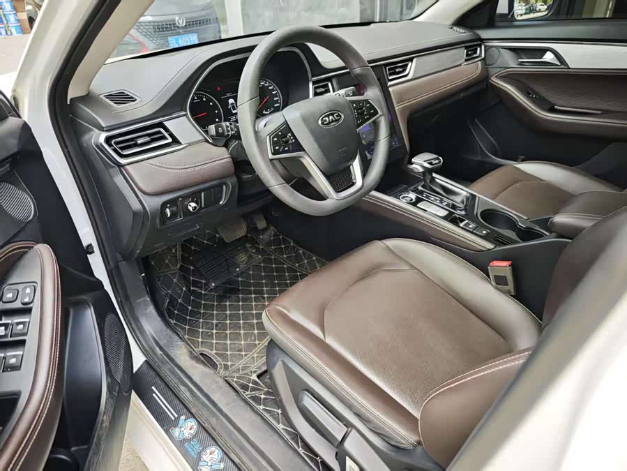 JAC 2020 #10 JAC 2020 immagine di auto #10