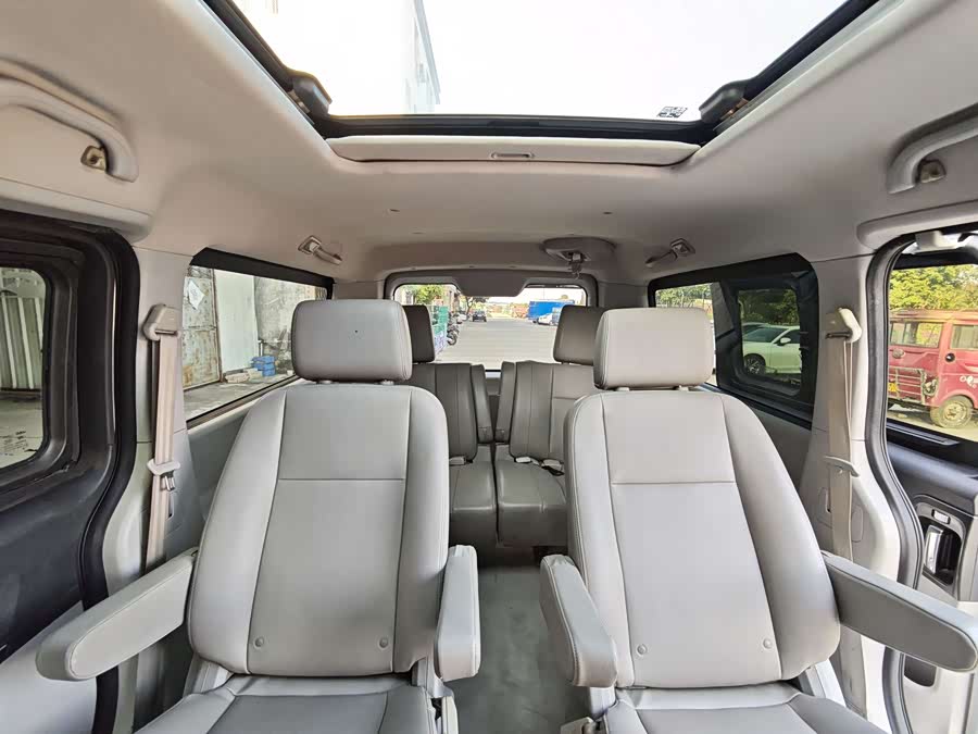 JAC 2018 #10 JAC 2018 car image #10