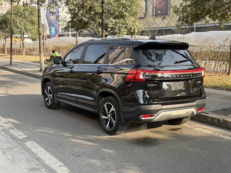 Forthing T5 2020 immagine di auto #10