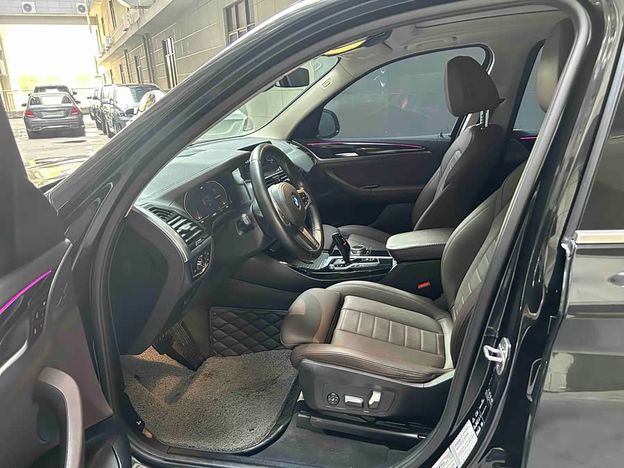 BMW X3 2020 car image #10