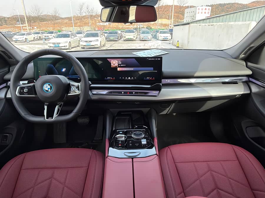 BMW i5 2025 #10 BMW i5 2025 car image #10