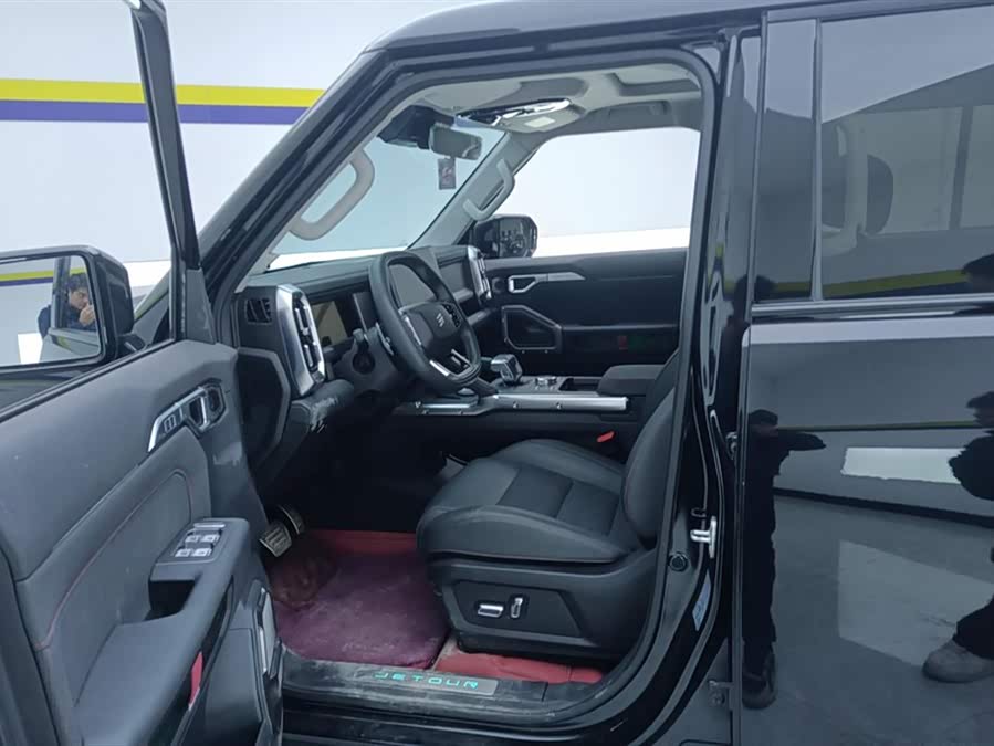 Jetour Traveller 2023 car image #10