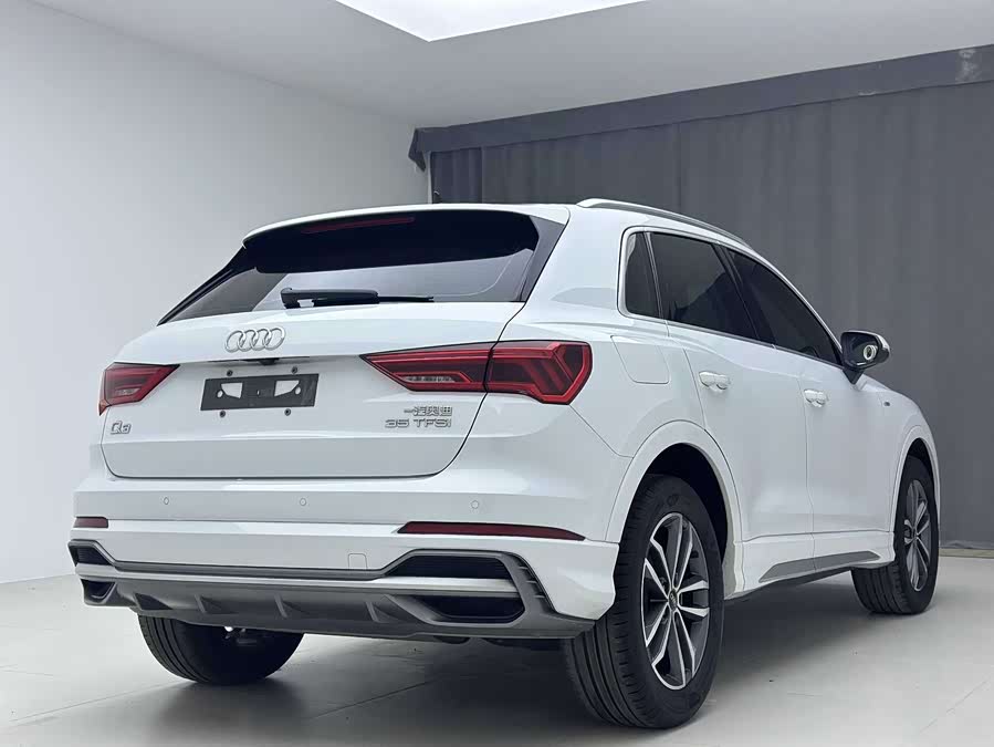Audi Q3 2021 #10 Audi Q3 2021 car image #10