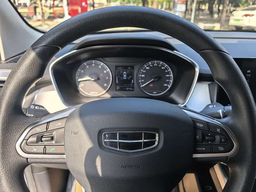 GEELY 2024 car image #10