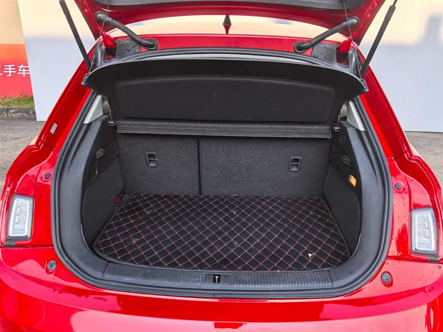 Audi A1 2015 car image #10