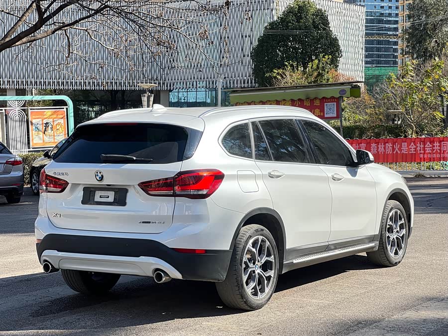 BMW X1 2021 car image #10